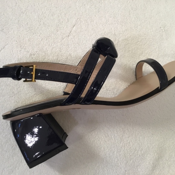 Stuart Weitzman Rosetta Sandals - Picture 7 of 12